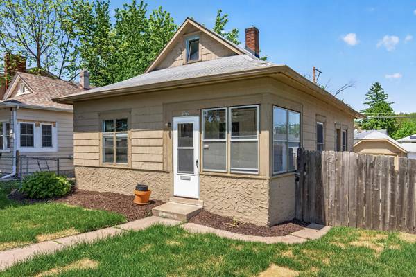 1041 Magnolia AVE E, Saint Paul, MN 55106