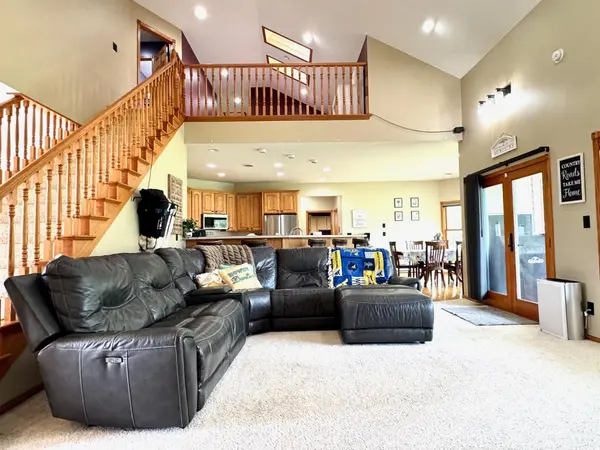 901 6th Street SW, Roseau, MN 56751