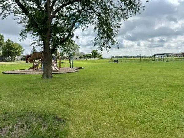 810 Sunrise BLVD, Redwood Falls, MN 56283