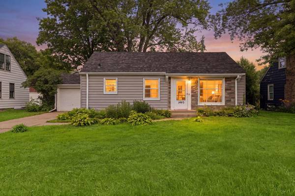 1445 Larpenteur AVE W, Falcon Heights, MN 55113