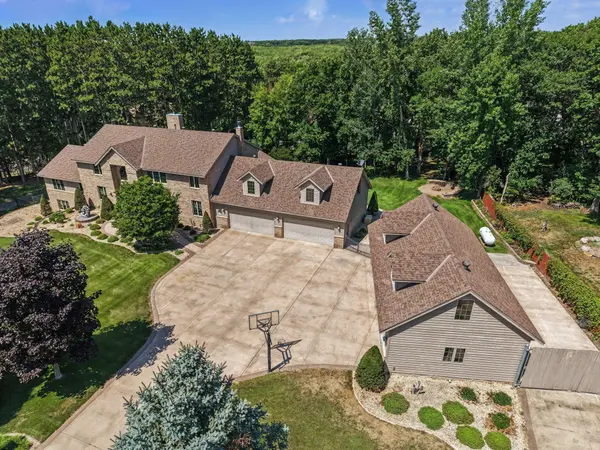 1168 Fox RUN SW, Cambridge, MN 55008