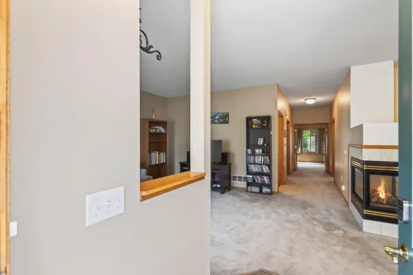 10478 Bay View LN, Woodbury, MN 55129