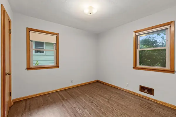 845 20th AVE N, South Saint Paul, MN 55075