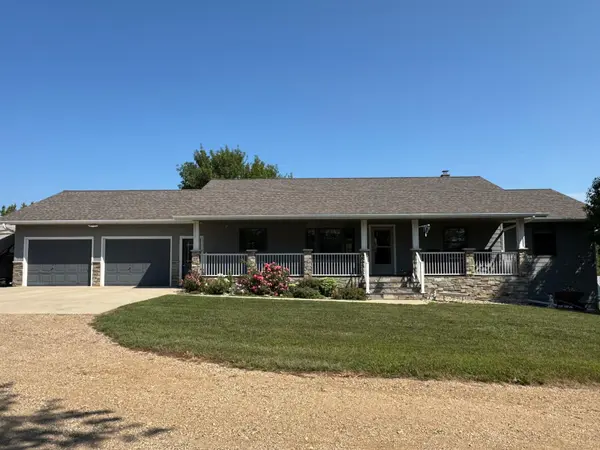 2604 Lyon Lincoln RD, Arco, MN 56113