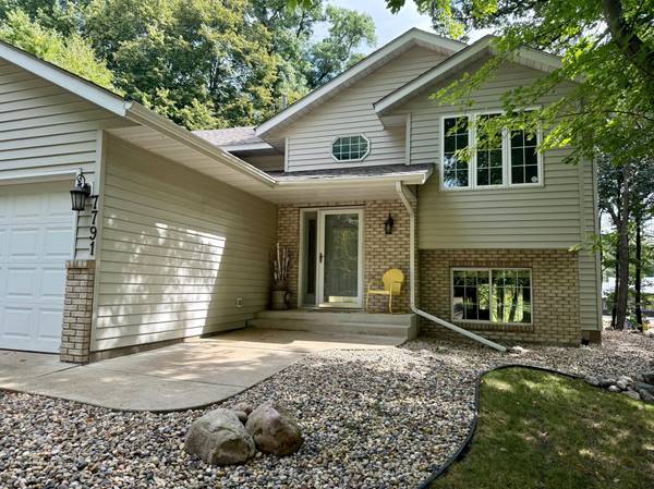 7791 158th AVE NE, Spicer, MN 56288