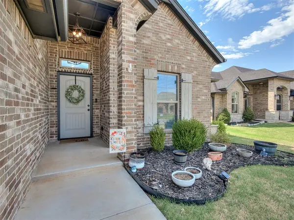 2201 Sycamore Creek AVE, Yukon, OK 73099