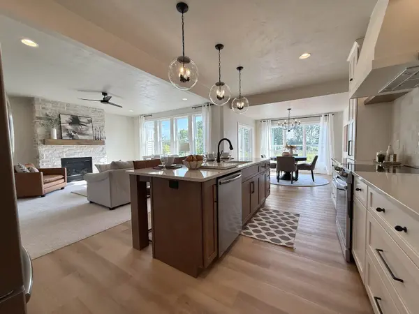 N8864 GALWAY LN, Menasha, WI 54952