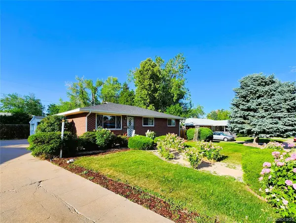 3247 W Pimlico DR, Englewood, CO 80110
