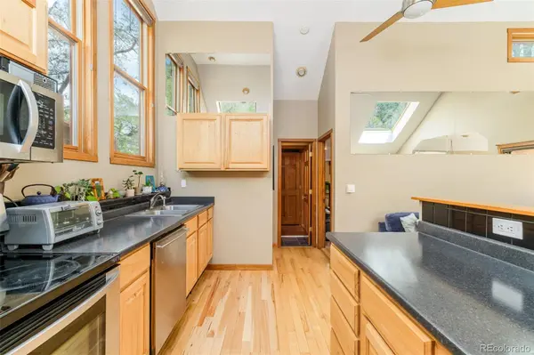 186 Baldwin CIR, Eldorado Springs, CO 80025