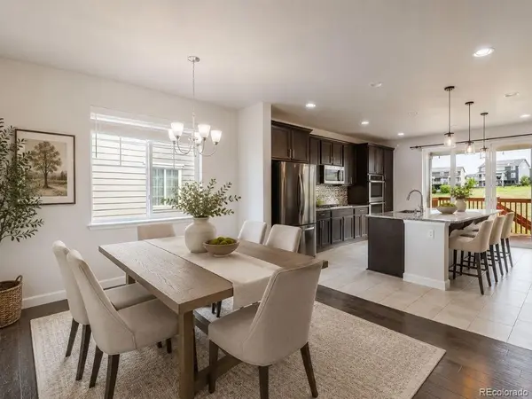22691 E Narrowleaf CIR, Aurora, CO 80016