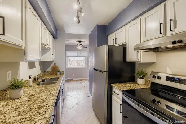 1060 S Parker RD #25, Denver, CO 80231
