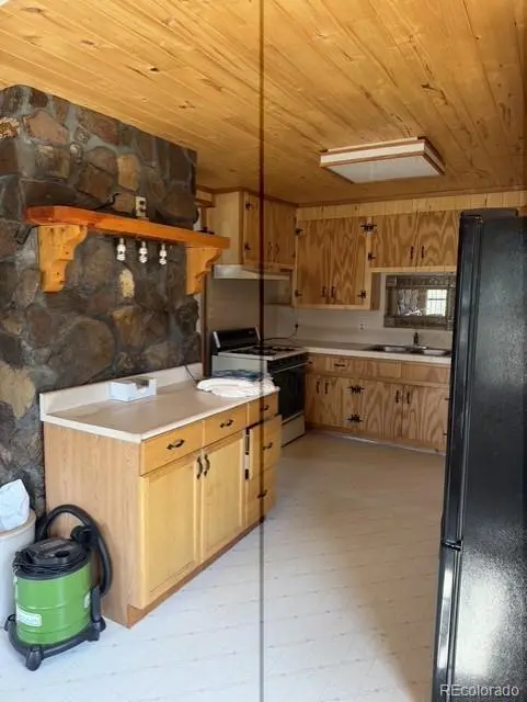 714 Commanche Peak RD, South Fork, CO 81154
