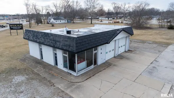 2710 E ANDREW RD, Sherman, IL 62684