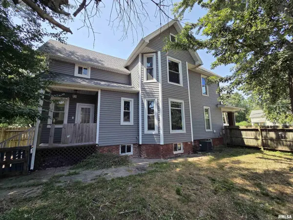 846 E KNOX ST, Galesburg, IL 61401