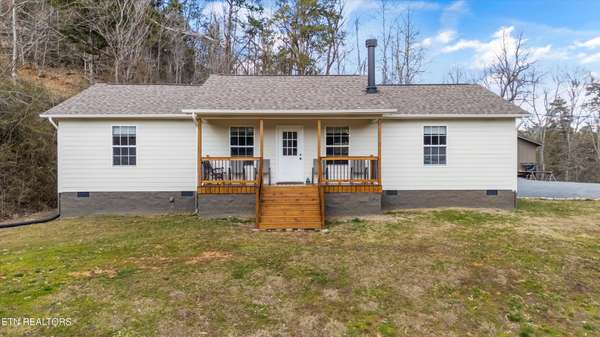 393 Lane Hollow Rd, Sevierville, TN 37876