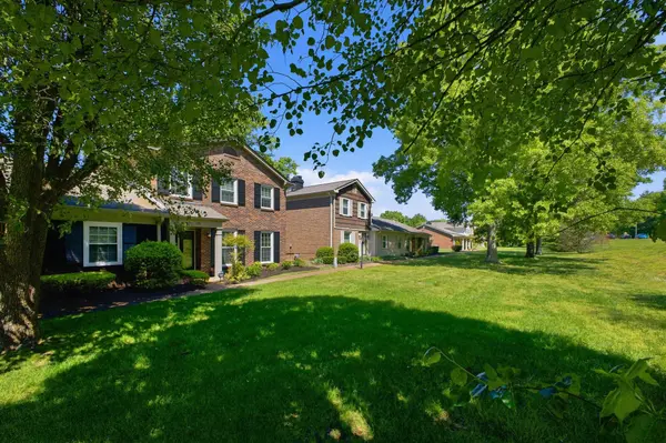 136 Boxwood Dr, Franklin, TN 37069
