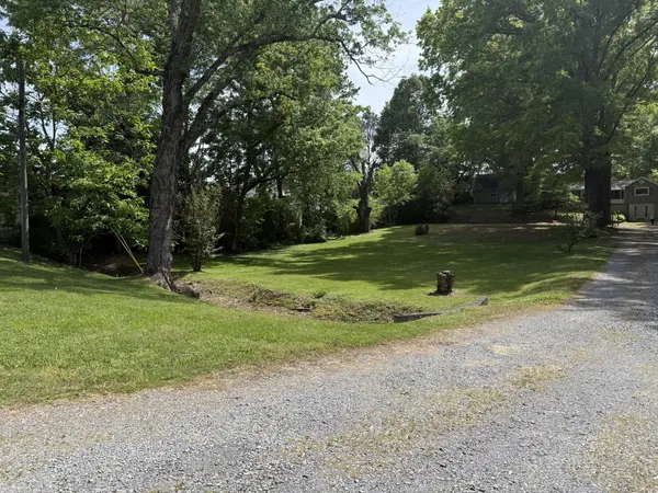 2200 Dalton Pike #SE, Cleveland, TN 37311