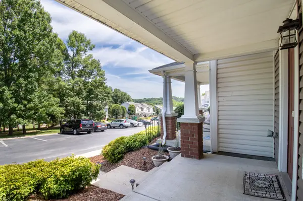 622 Flintlock Ct, Nashville, TN 37217