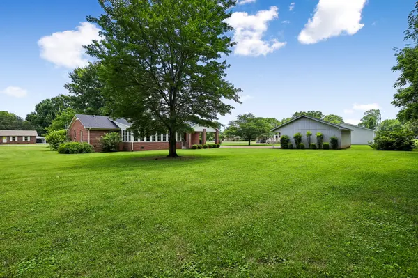 205 Crestview St, Chapel Hill, TN 37034