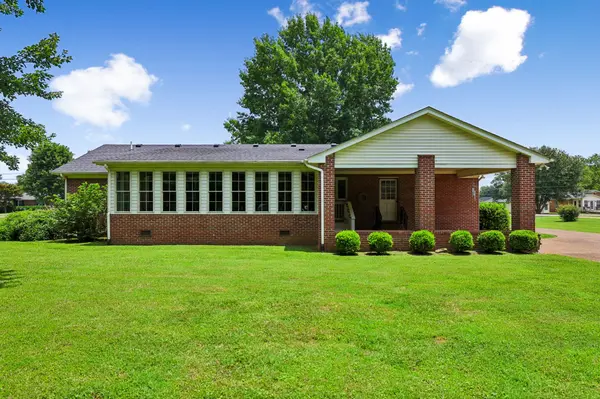 205 Crestview St, Chapel Hill, TN 37034