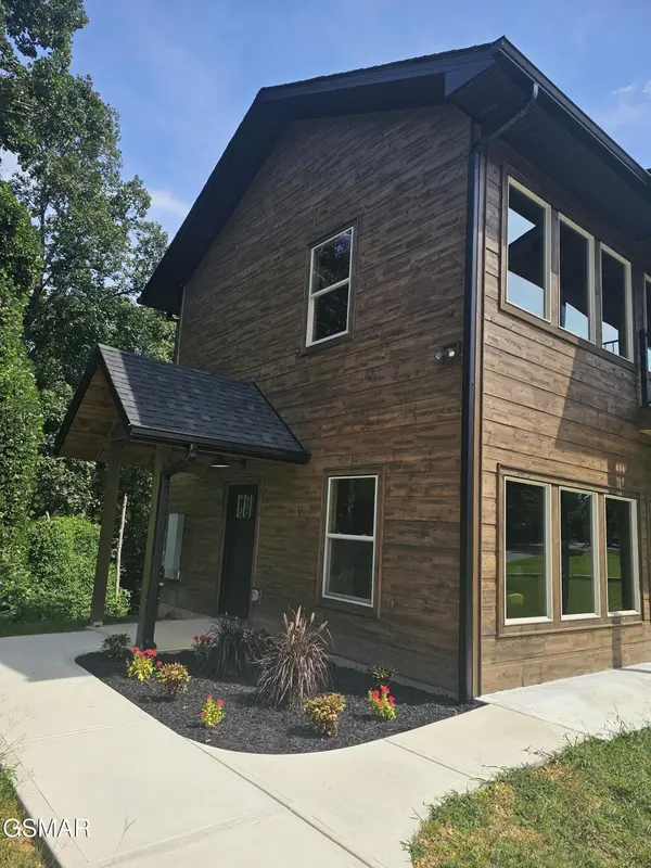 2613 Highland Park Drive, Pigeon Forge, TN 37863