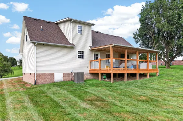 1755 Bouton Dr, Cookeville, TN 38501