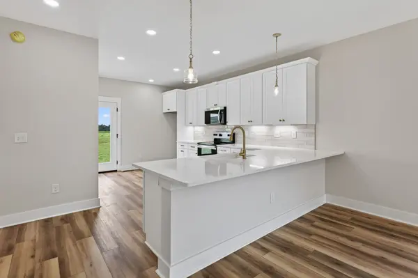 3631 Greenhaw Rd, Decherd, TN 37324