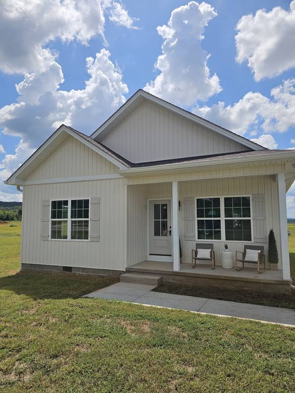 3631 Greenhaw Rd, Decherd, TN 37324
