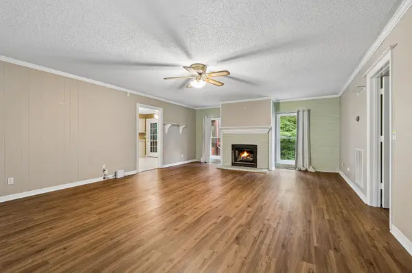 1912 Graceland Dr, Goodlettsville, TN 37072