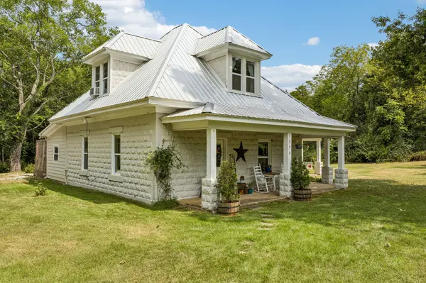 1270 Spence Ln, Lewisburg, TN 37091