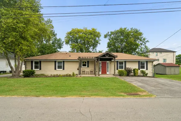 307 24th St, Old Hickory, TN 37138