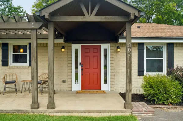 307 24th St, Old Hickory, TN 37138