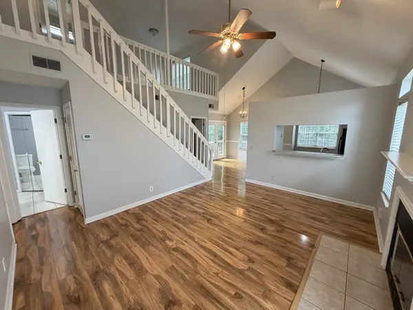 5904 Colchester Dr, Hermitage, TN 37076