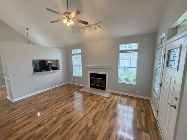 5904 Colchester Dr, Hermitage, TN 37076