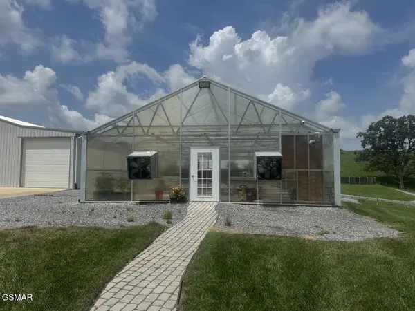 1917 Valley Home Road, Dandridge, TN 37725