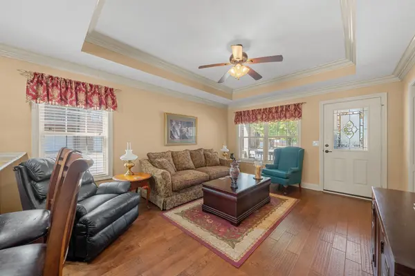 135 Excell Rd #1304, Clarksville, TN 37043