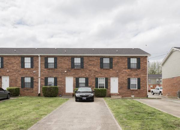 110 Bennett Dr #H, Clarksville, TN 37042
