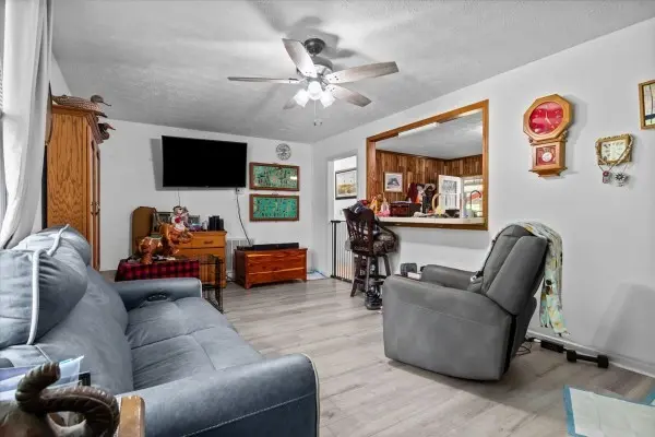 4135 Highway 70 #E, Camden, TN 38320