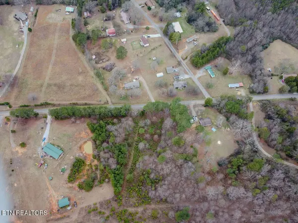 1397 County Road 609, Etowah, TN 37331