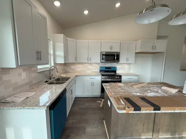5067 N Toben Ct., Bel Aire, KS 67226