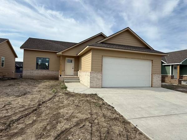 5055 N Toben Ct, Bel Aire, KS 67226-1341