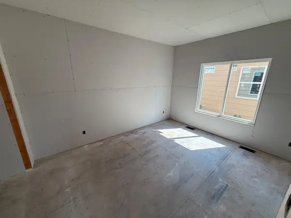 8973 E Joshua St, Bel Aire, KS 67226