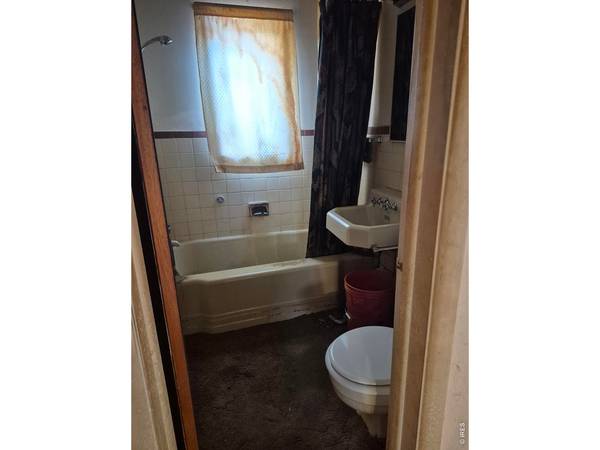 930 Emery, Longmont, CO 80501