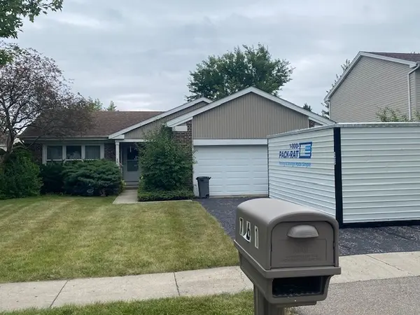 761 Laguna RD,  Crystal Lake,  IL 60014