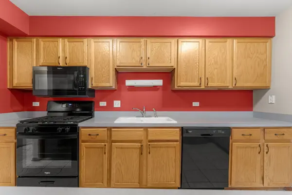 7900 160th ST, Tinley Park, IL 60477