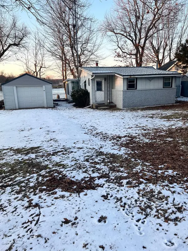 4703 E Elmer Girtz DR, Monticello, IN 47960