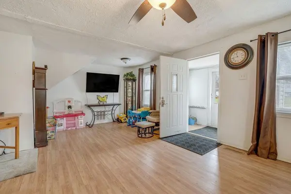 1290 Old Porter Road, Porter, IN 46304
