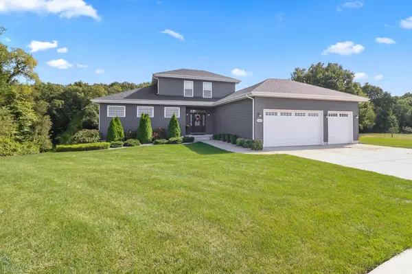 9489 Sullivan CT, Crown Point, IN 46307