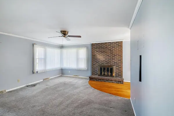 945 W 54th PL, Merrillville, IN 46410