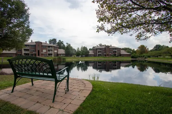 10434 White Oak LN #2A, Munster, IN 46321